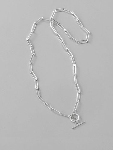 Collar de cadena cruzada plana larga minimalista geométrica de plata esterlina 925