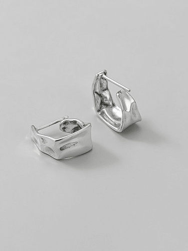 Unregelmäßiger geometrischer Ohrring aus 925er Sterlingsilber