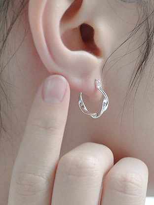 925 Sterling Silver Twist Irregular Minimalist Huggie Earring