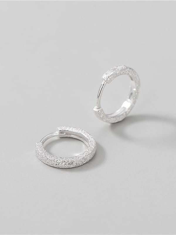 925 Sterling Silver Round Vintage Huggie Earring