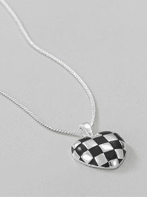 Collar con colgante de corazón minimalista de esmalte de plata de ley 925