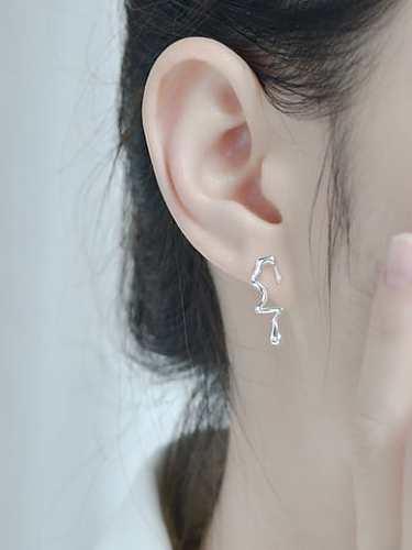 Boucles d'oreilles à tige géométrique minimaliste en argent sterling 925 avec note asymétrique