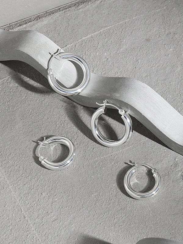 925 Sterling Silver Geometric Vintage Huggie Earring