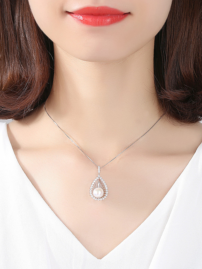 Collar en forma de gota de perlas naturales de agua dulce de plata esterlina