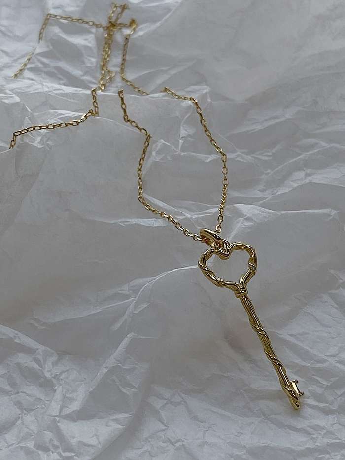 Minimalistische Halskette aus 925er Sterlingsilber mit hohlem Schlüssel