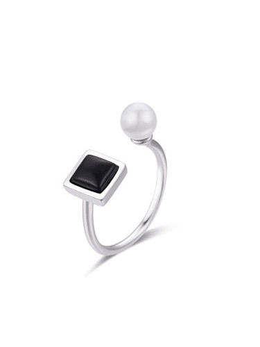 Ring aus Sterlingsilber mit synthetischer Perle und schwarzem Achat