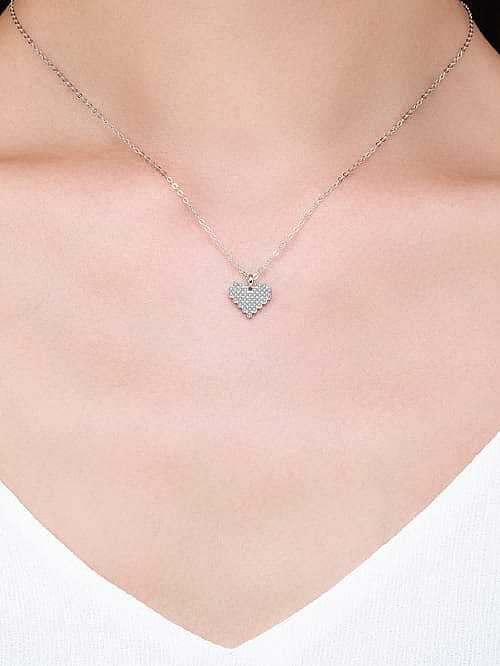 Collar minimalista de corazón de circonita cúbica de plata de ley 925