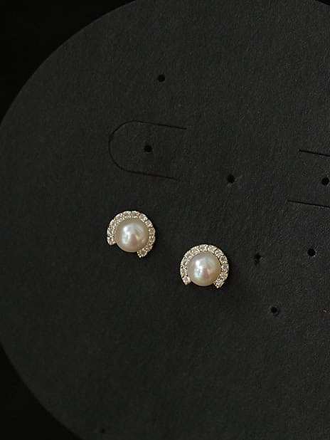 925 Sterling Silver Imitation Pearl Ball Dainty Stud Earring