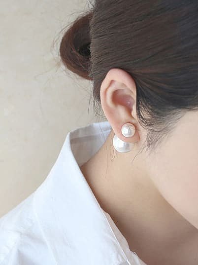 Boucle d'oreille minimaliste ronde en argent sterling 925 avec perle d'imitation