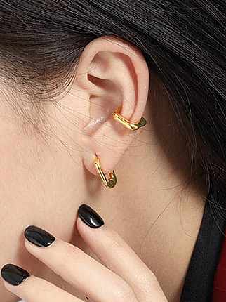 Einzelner Ohrring aus 925er Sterlingsilber, geometrischer, minimalistischer Buchstabe D (Single-Only One)