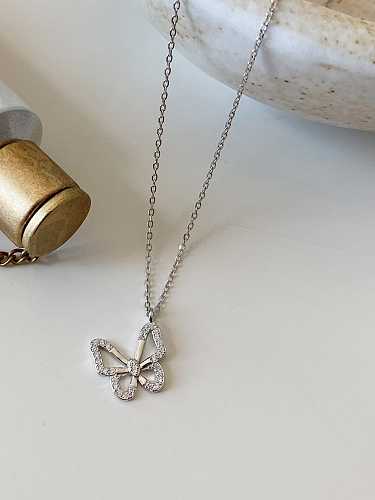 Collar minimalista de mariposa de diamantes de imitación de plata de ley 925