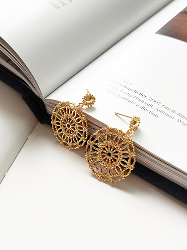 Pure silver plated gold lace round ear studs