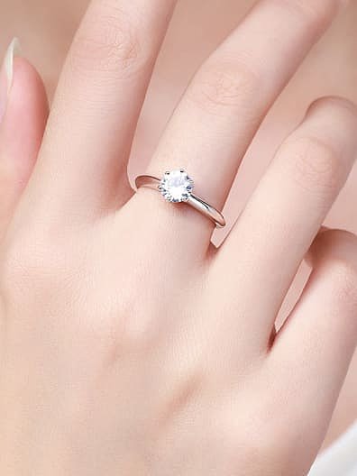 925 Sterling Silver Rhinestone Round Minimalist Band Ring