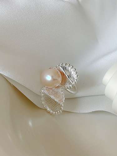 Anillo de banda vintage con flor de perla de imitación de plata de ley 925