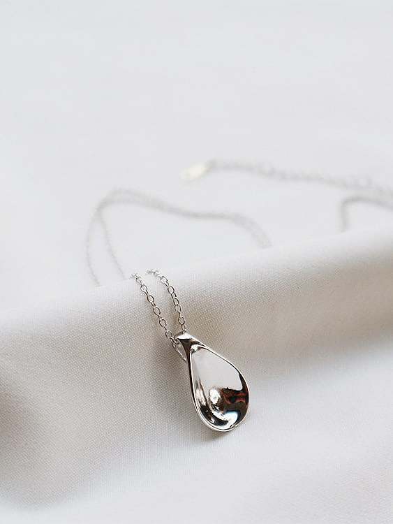 925 sterling silver simple smooth Water Drop Pendant Necklace