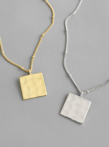 Colar de prata esterlina 925 com etiqueta quadrada geométrica banhada a ouro