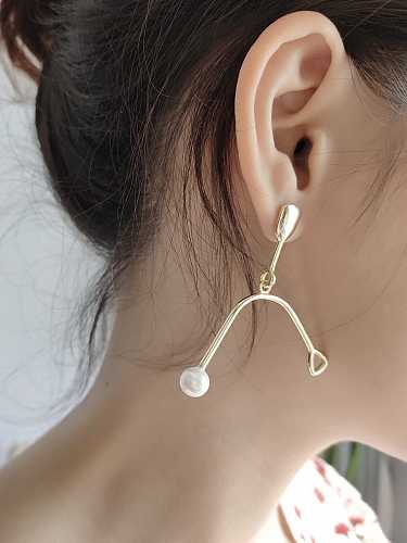 Boucles d'oreilles pendantes minimalistes irrégulières en argent sterling 925 avec perle d'imitation