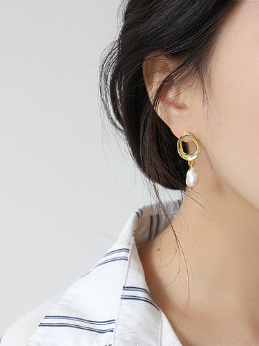 925 Sterling Silver With Platinum Plated Simplistic Stud Earrings