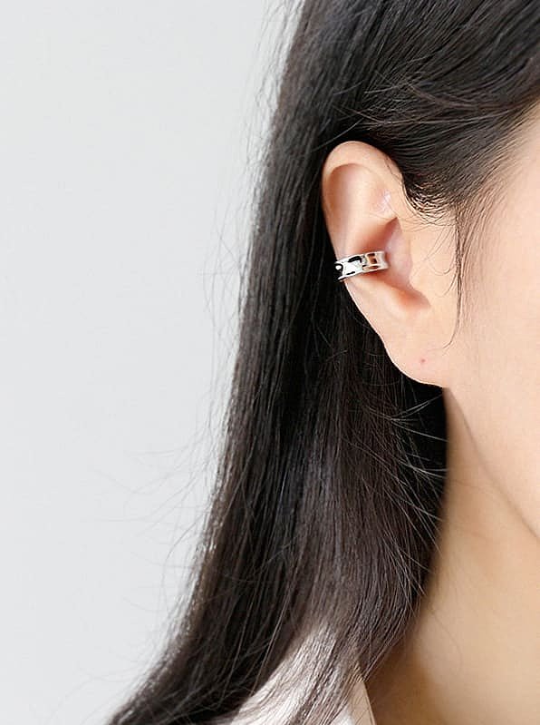 Plata de ley 925 con clips de oreja perforados irregulares geométricos simplistas chapados en oro