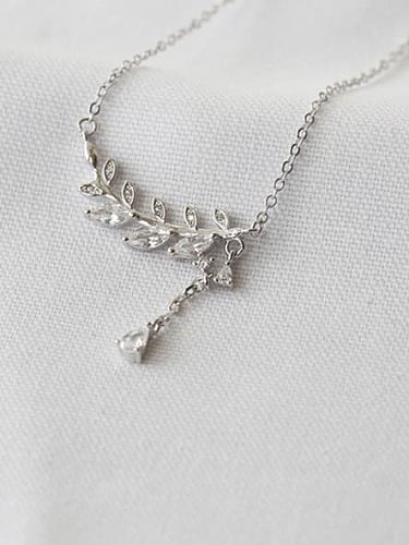 925 Sterling Silver Cubic Zirconia leaf Necklace