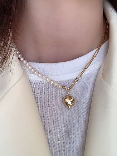 Collar asimétrico de perlas de agua dulce con amor minimalista de plata de ley 925