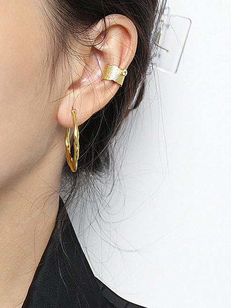 Boucle d'oreille unique minimaliste irrégulière avec strass en argent sterling 925