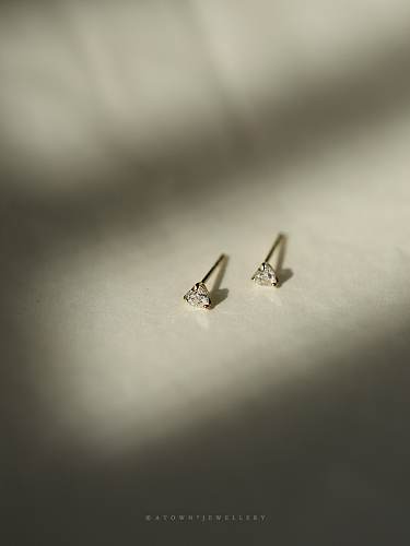 925 Sterling Silver Cubic Zirconia Triangle Cute Stud Earring