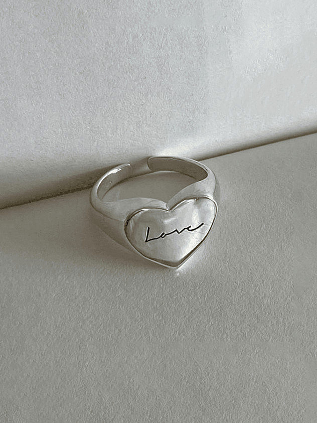925 Sterling Silver Heart Vintage Band Ring