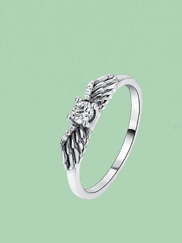 925 Sterling Silver Cubic Zirconia Wing Vintage Band Ring