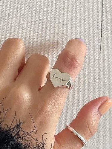 925 Sterling Silver Heart Vintage Band Ring