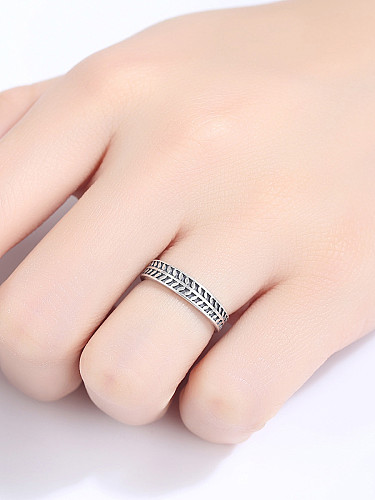 925er Sterlingsilber mit antik versilberten Vintage Smear Leaf Ringen in freier Größe