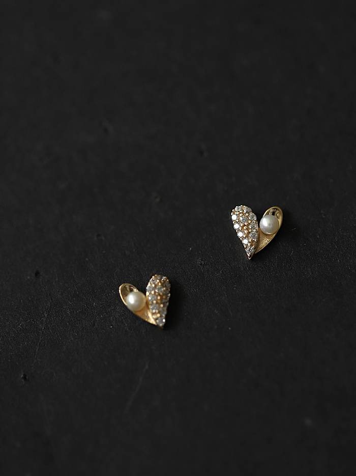 925 Sterling Silver Imitation Pearl White Heart Dainty Stud Earring
