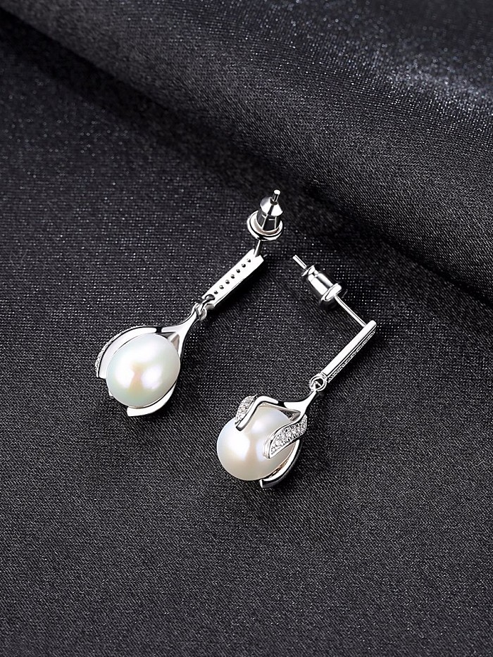 Sterling silver with 3A zircon natural freshwater pearl buds earrings