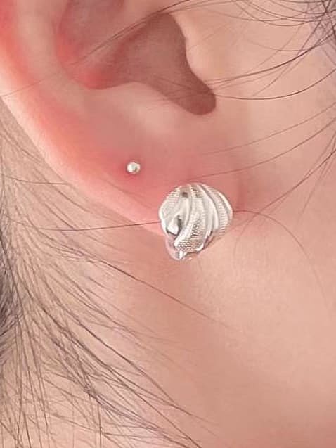 925 Sterling Silver Irregular Vintage Huggie Earring