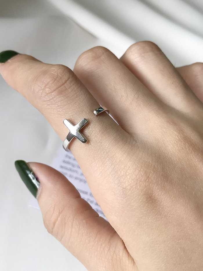 925 Sterling Silver Smooth Cross Minimalist Free Size Ring
