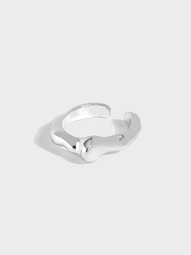 Boucle d'oreille minimaliste irrégulière en argent sterling 925