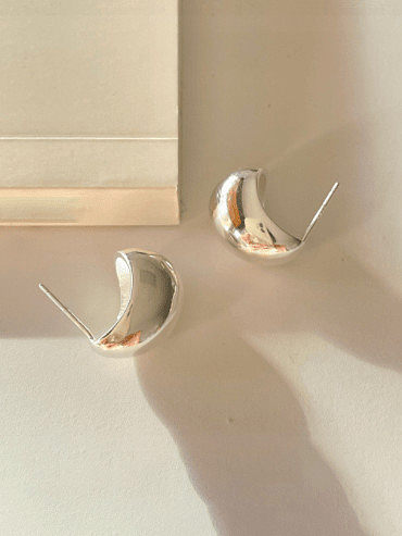 925 Sterling Silver Irregular Minimalist Diced Bean Stud Earring