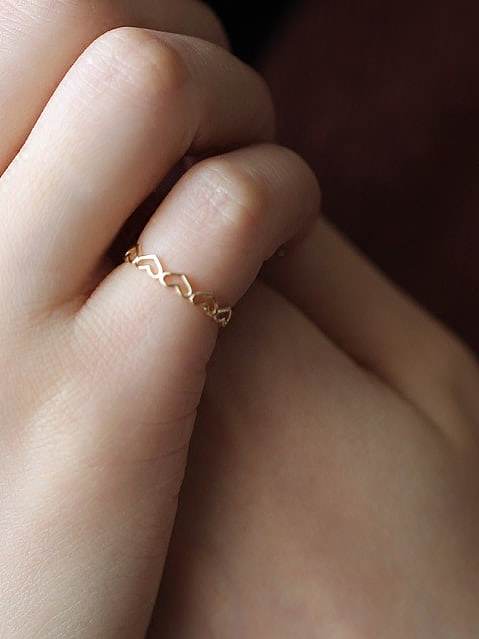 925 Sterling Silver Heart Dainty Band Ring