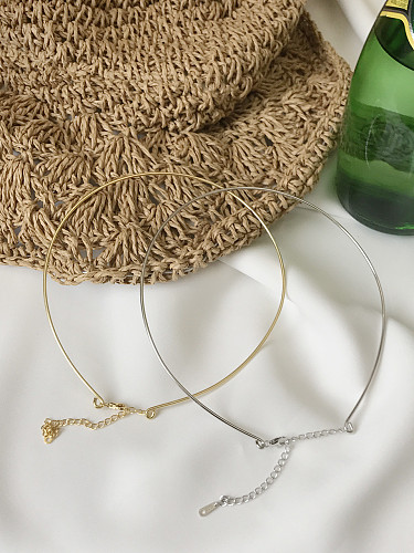 Minimalistisches goldenes Halsband aus Sterlingsilber