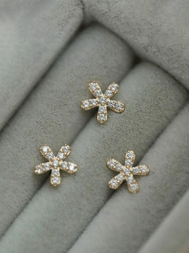 925 Sterling Silver Cubic Zirconia Flower Cute Stud Earring