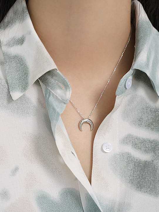 925 Sterling Silver Smooth Moon Minimalist Pendant Necklace
