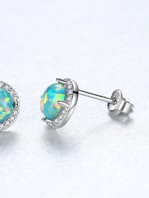 Boucle d'oreille minimaliste ronde en argent sterling 925 avec opale