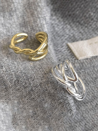 Stapelbarer Ring aus 925er Sterlingsilber mit unregelmäßiger Vintage-Linienkreuzung