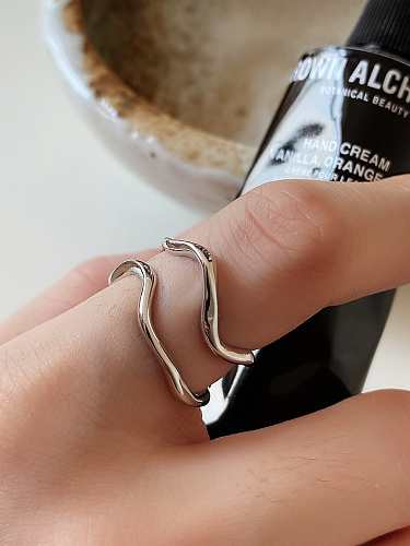 Unregelmäßiger, minimalistischer, hohler, stapelbarer Ring aus 925er Sterlingsilber