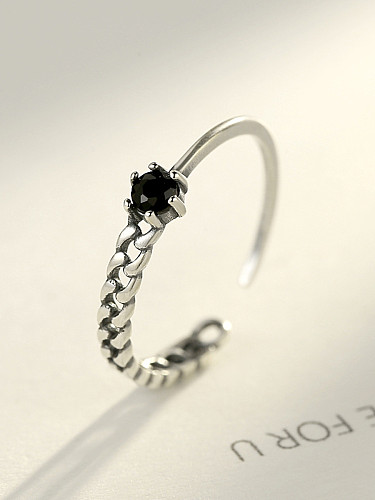 Anéis de tamanho livre de zircão preto assimétrico em prata esterlina