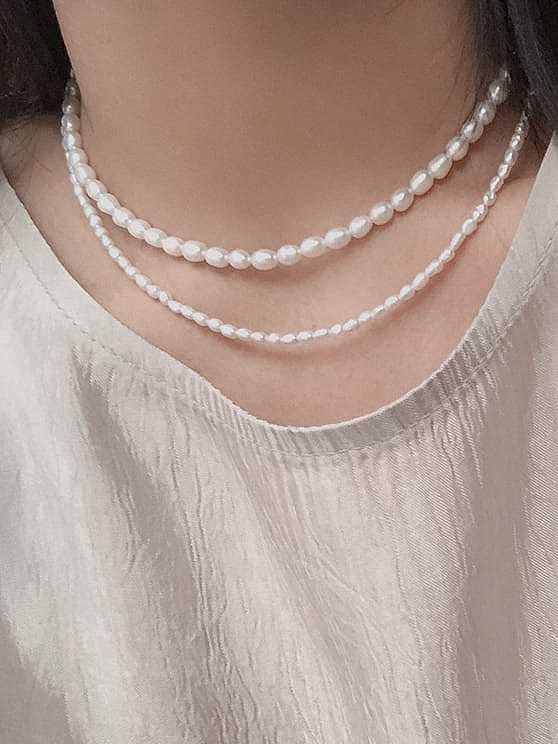 Collar minimalista redondo blanco perla de agua dulce de plata de ley 925