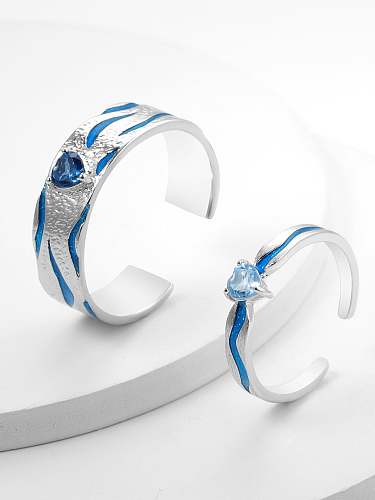 Anel de banda artesanal de prata esterlina 925 topázio azul suíço coração do oceano