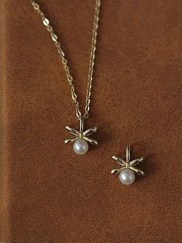 925 Sterling Silver Imitation Pearl Flower Dainty Necklace
