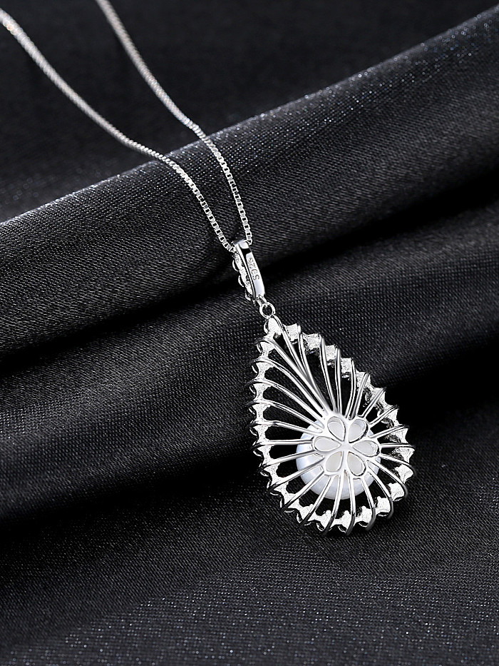Collar en forma de gota de perlas naturales de agua dulce de plata esterlina