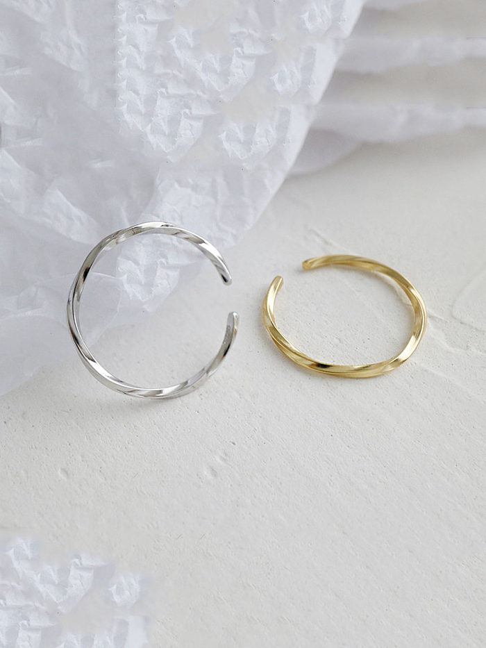 925 Sterling Silver With Smooth Simplistic Twist grain Free Size Rings
